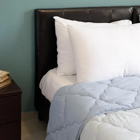 Planet Villas - Shared Bbq & Garden Ferienhaus