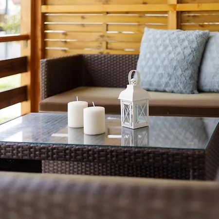 Planet Villas - Shared Bbq & Garden Ípszosz