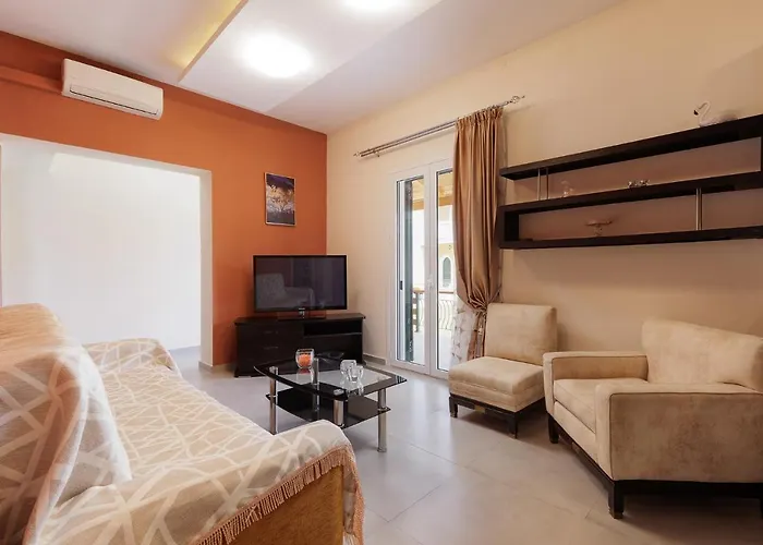 Planet Villas - Shared Bbq & Garden Ipsos