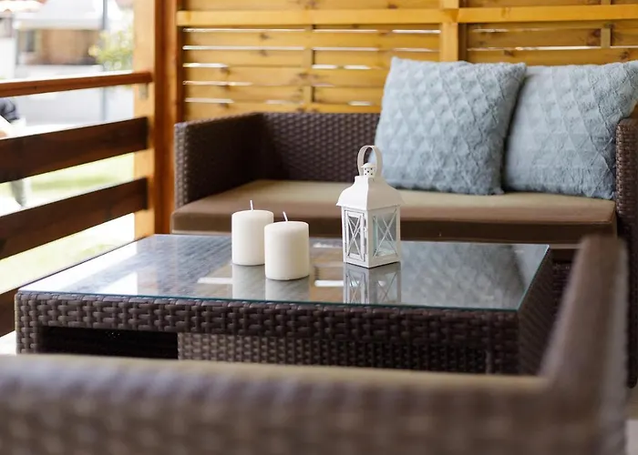 Planet Villas - Shared Bbq & Garden Ipsos