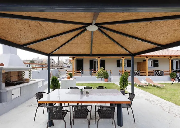 Tatil Evi Planet Villas - Shared Bbq & Garden Ipsos